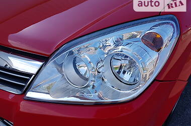 Хэтчбек Saturn Astra 2008 в 