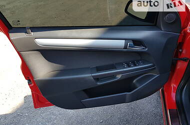 Хэтчбек Saturn Astra 2008 в 