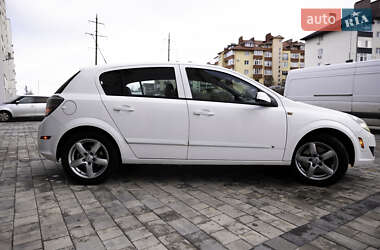 Хэтчбек Saturn Astra 2007 в Ужгороде