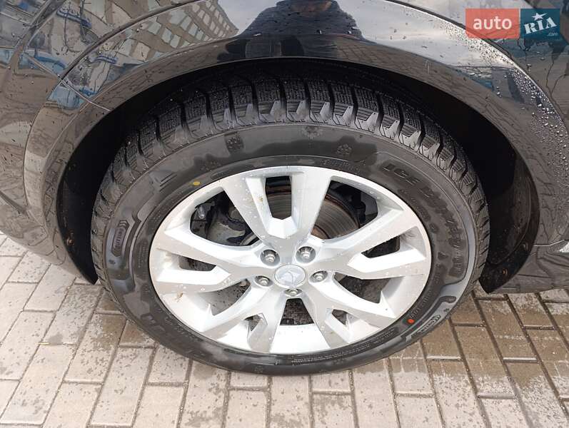 Позашляховик / Кросовер Saturn Vue 2008 в Білій Церкві