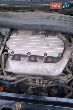 Внедорожник / Кроссовер Saturn Vue 2004 в 