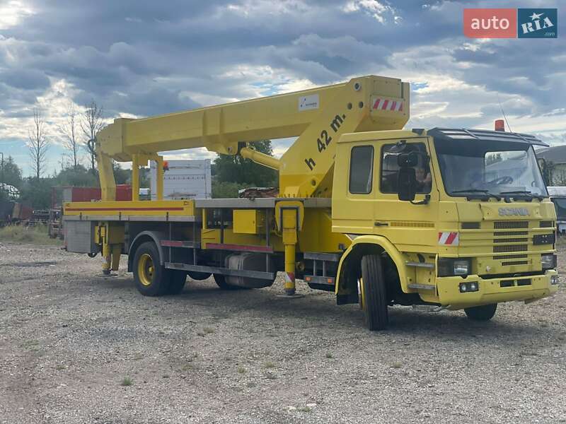 Автовышка Scania 113M 1994 в Долине