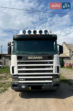 Тягач Scania 114 2002 в 