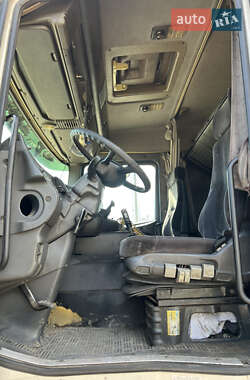 Тягач Scania 114 2002 в 