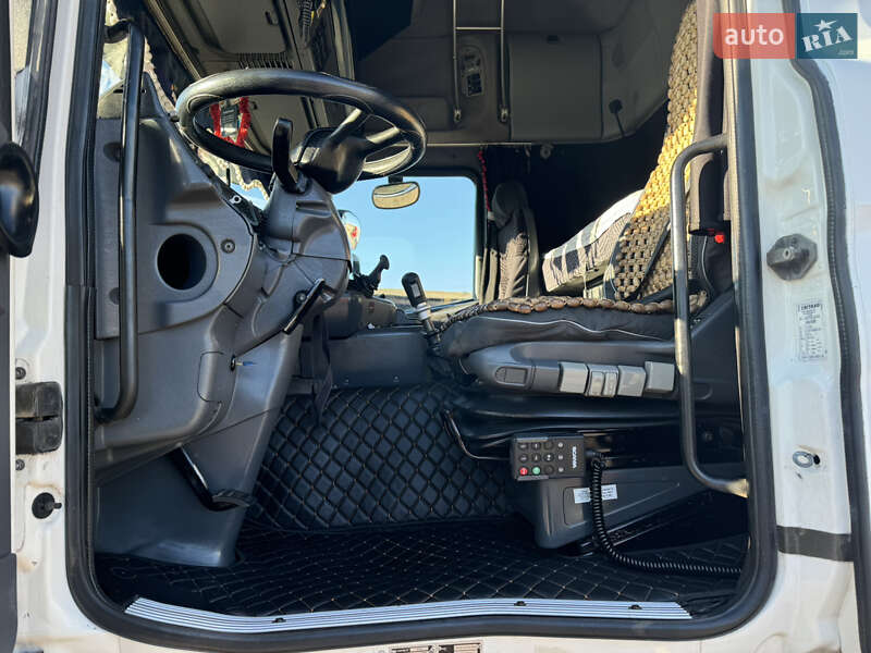 Тягач Scania 124 2002 в Шумську