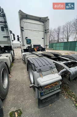Тягач Scania 124 2003 в 