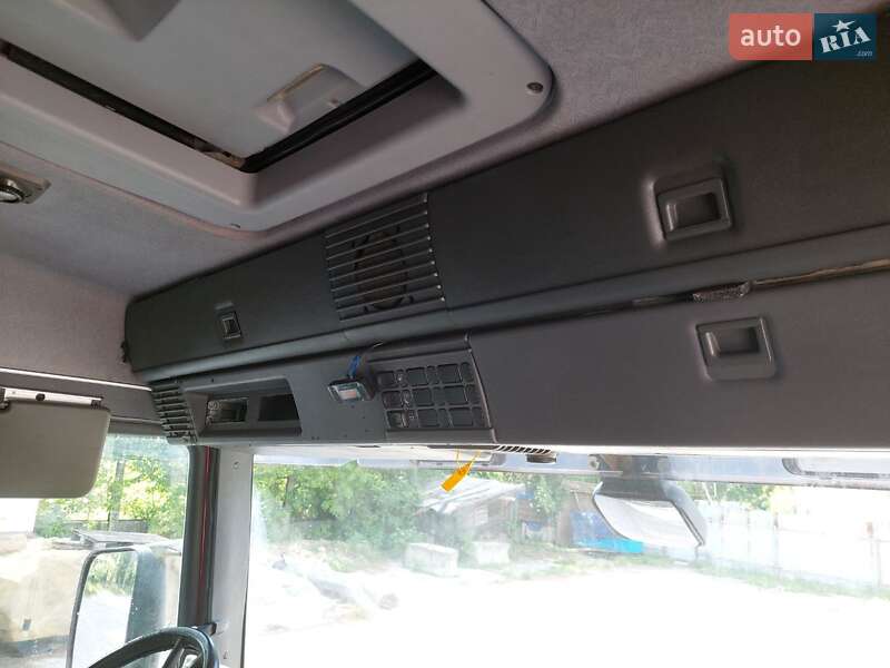 Грузовой фургон Scania 124 2001 в Сумах