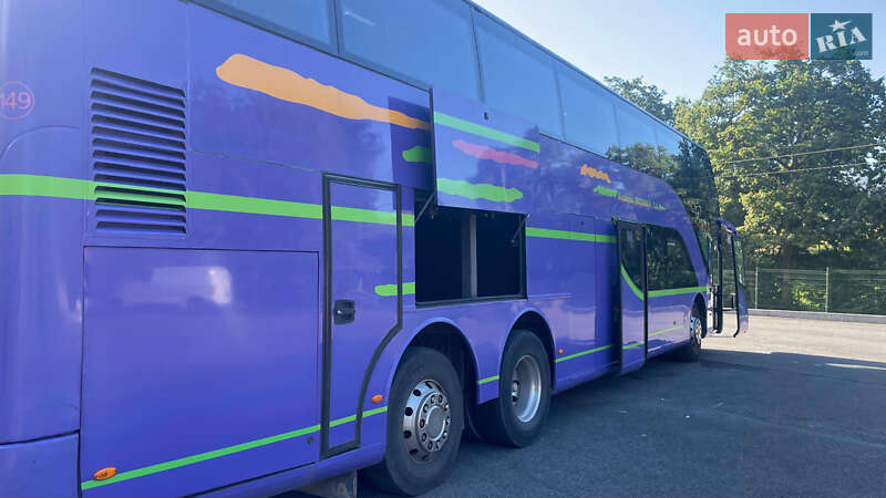 Туристичний / Міжміський автобус Scania CN 2008 в Чернівцях