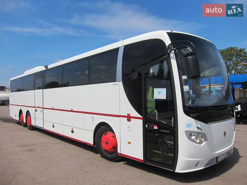 Туристический / Междугородний автобус Scania OmniExpress 2011 в Иршаве