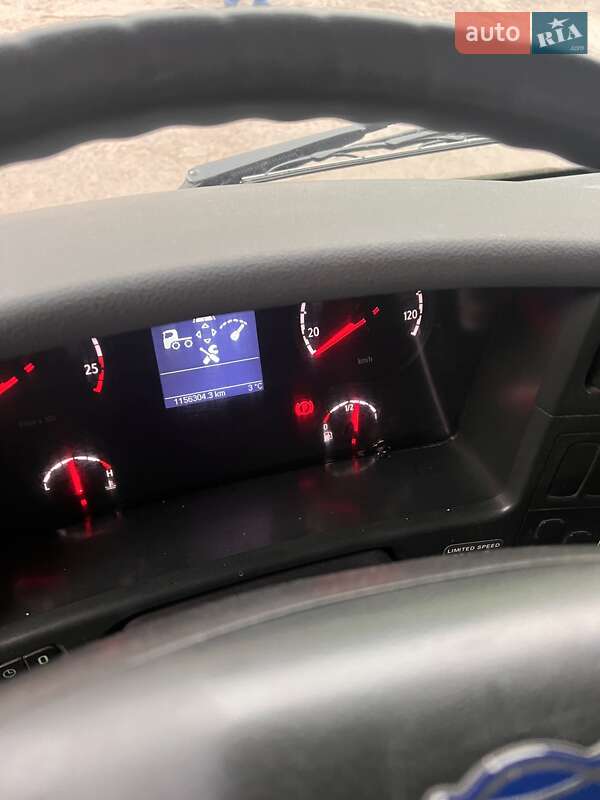 Тягач Scania P 2012 в Львове