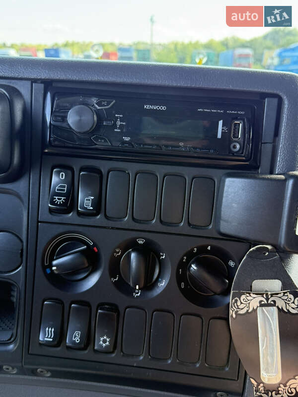 Контейнеровоз Scania P 2008 в Вінниці