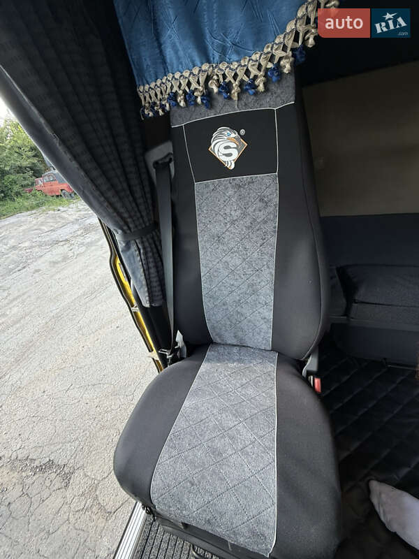 Контейнеровоз Scania P 2008 в Вінниці