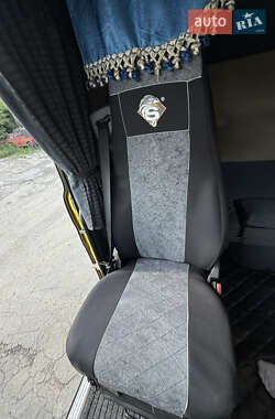 Контейнеровоз Scania P 2008 в 