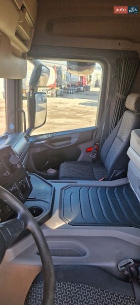 Тягач Scania P 2020 в Дніпрі