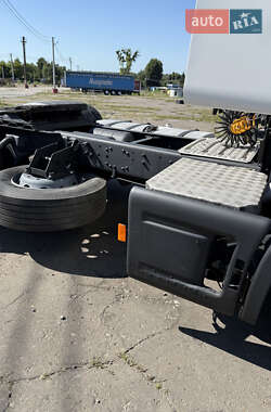 Тягач Scania R 114 2001 в 