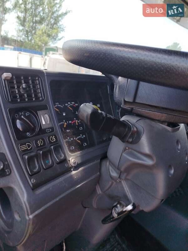 Тентований Scania R 124 2002 в Запоріжжі