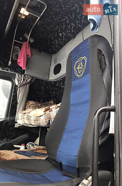 Тягач Scania R 124 2000 в 