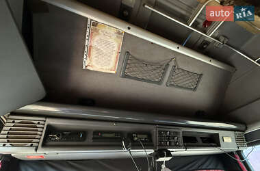 Тягач Scania R 124 2004 в 