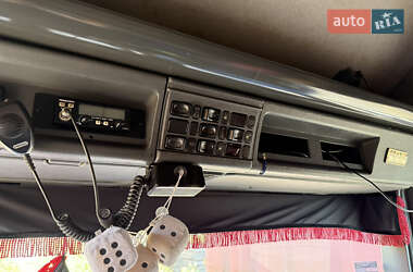 Тягач Scania R 124 2004 в 