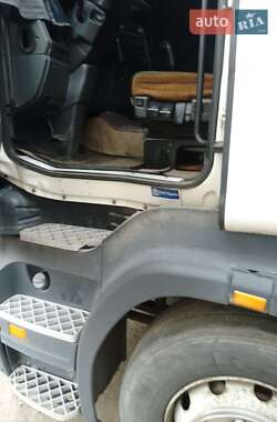 Тягач Scania R 420 2004 в 
