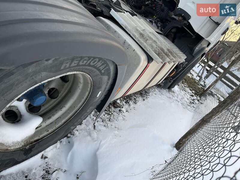 Тягач Scania R 420 2005 в Окнах