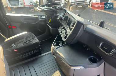 Контейнеровоз Scania R 450 2020 в 