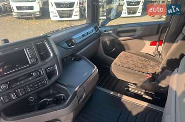 Контейнеровоз Scania R 450 2020 в 