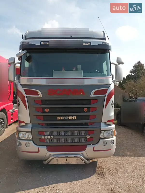 Тягач Scania R 520 2015 в 
