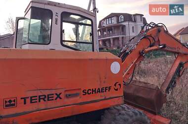 Колесный экскаватор Schaeff HML 1997 в 