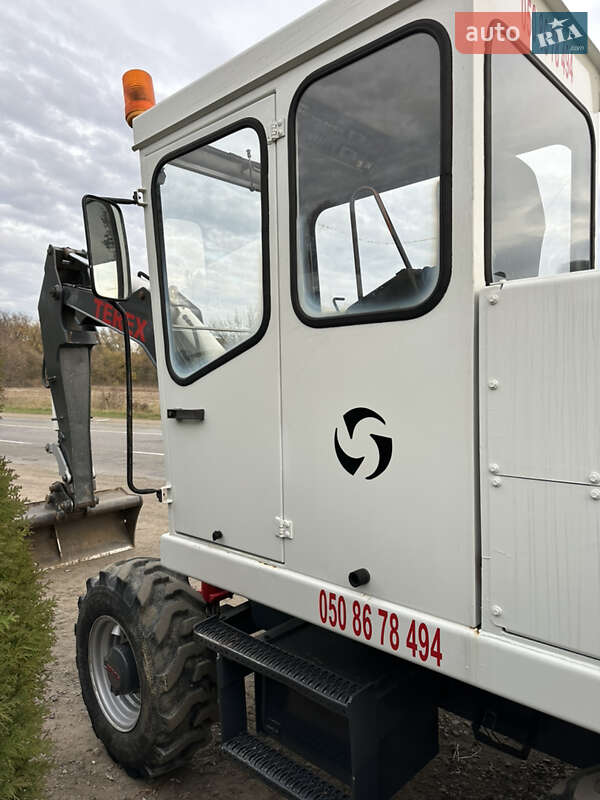 Колесный экскаватор Schaeff HML 1989 в Черновцах