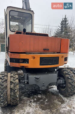 Колесный экскаватор Schaeff HML 1995 в Луцке