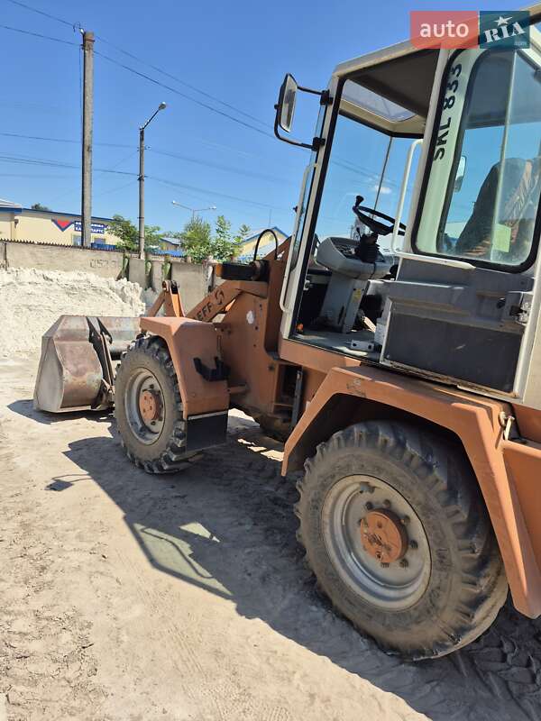 Фронтальный погрузчик Schaeff SKL 2000 в Ивано-Франковске