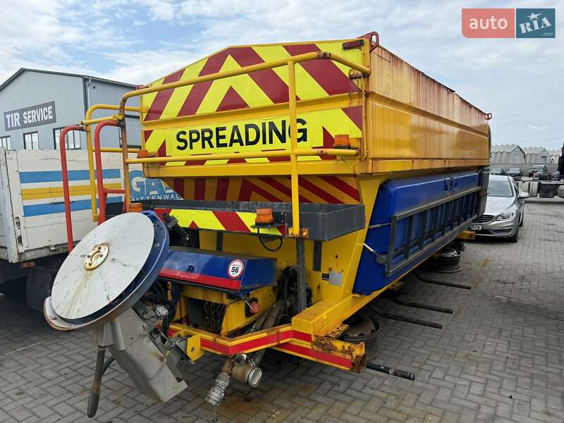 Пескоразбрасывающая машина SCHMIDT Stratos 2010 в Городище фото 3 Пескоразбрасывающая машина SCHMIDT Stratos 2010 в Городище