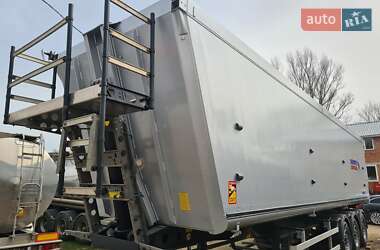 Самосвал полуприцеп Schmitz Cargobull Cargobull 2015 в 