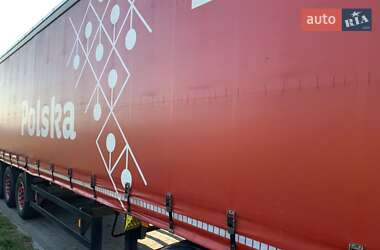 Бортовой полуприцеп Schmitz Cargobull Cargobull 2005 в Трускавце