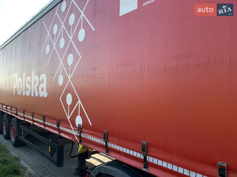 Бортовой полуприцеп Schmitz Cargobull Cargobull 2005 в Трускавце