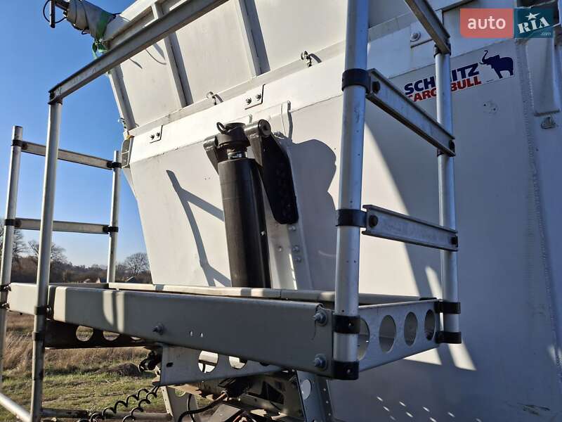 Зерновоз - полуприцеп Schmitz Cargobull Cargobull 2008 в Лохвице