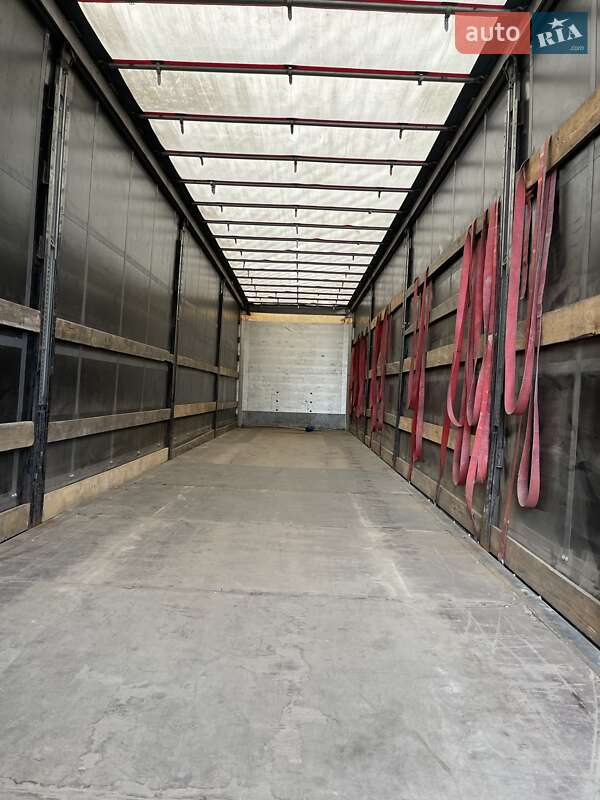 Тентованный борт (штора) - полуприцеп Schmitz Cargobull Cargobull 2012 в Калуше