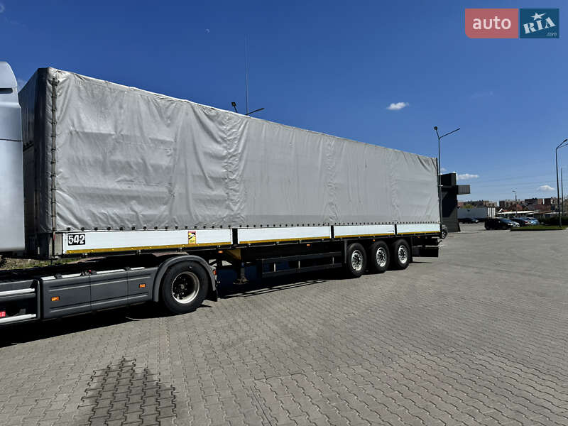 Тентованный борт (штора) - полуприцеп Schmitz Cargobull Cargobull 2012 в Новоднестровске
