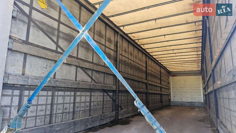 Тентований борт (штора) - напівпричіп Schmitz Cargobull Cargobull 2013 в Івано-Франківську