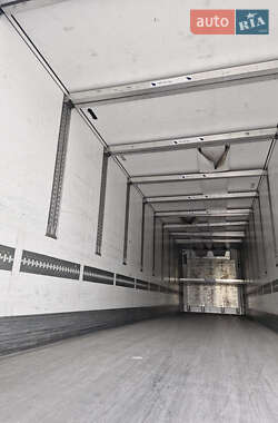 Рефрижератор полуприцеп Schmitz Cargobull Cargobull 2013 в 