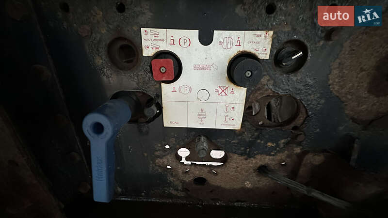 Самоскид напівпричіп Schmitz Cargobull Cargobull 2010 в Стрию