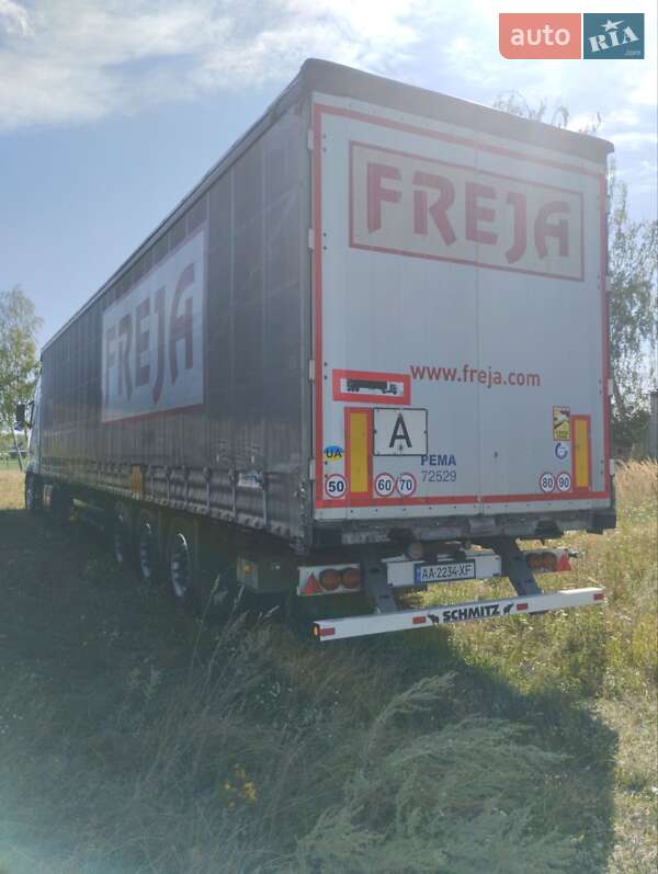 Тентований борт (штора) - напівпричіп Schmitz Cargobull Cargobull 2013 в Харкові