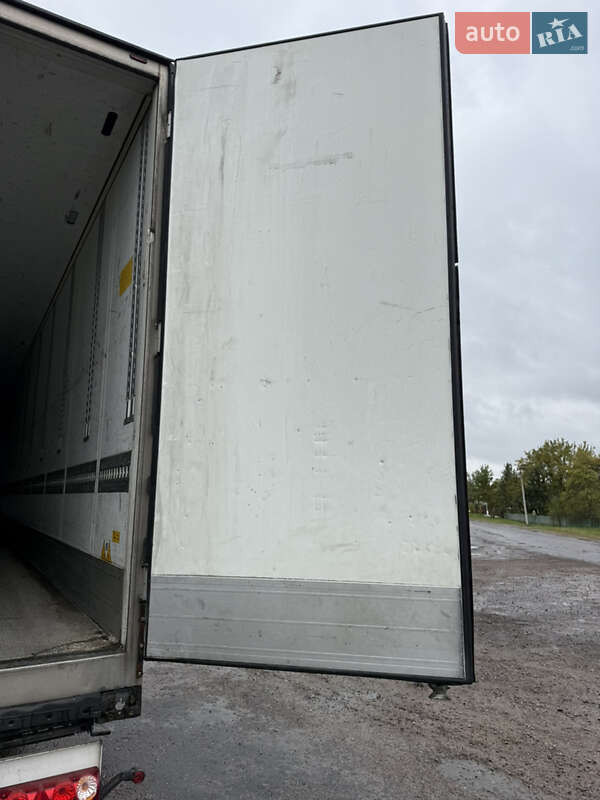 Рефрижератор полуприцеп Schmitz Cargobull Cargobull 2015 в Луцке