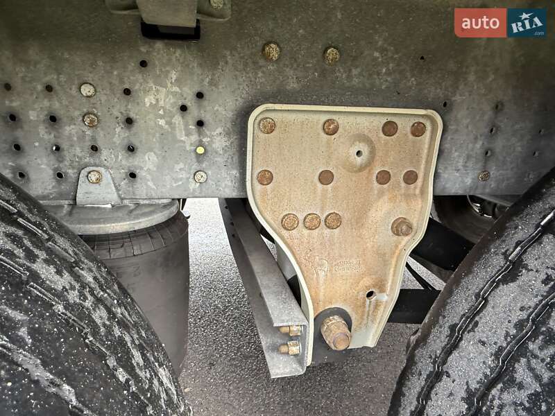 Тентований борт (штора) - напівпричіп Schmitz Cargobull Cargobull 2015 в Надвірній