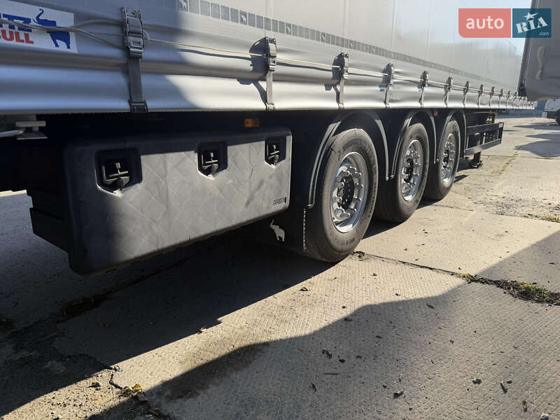 Тентованный борт (штора) - полуприцеп Schmitz Cargobull Cargobull 2015 в Львове фото 4 Тентованный борт (штора) - полуприцеп Schmitz Cargobull Cargobull 2015 в Львове
