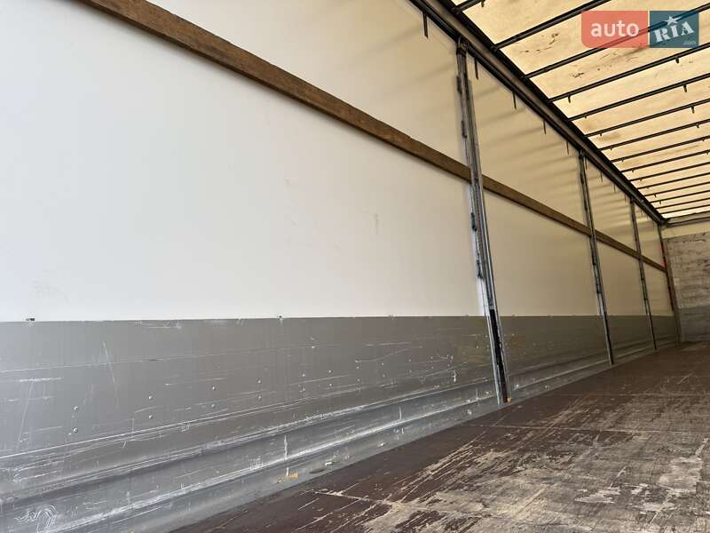 Тентованный борт (штора) - полуприцеп Schmitz Cargobull Cargobull 2012 в Надворной