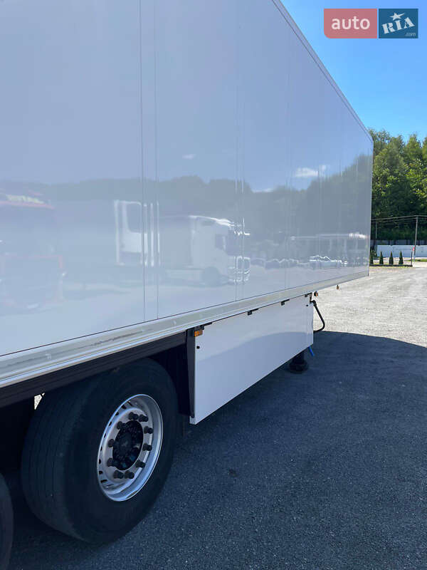 Рефрижератор полуприцеп Schmitz Cargobull Cargobull 2014 в Иршаве фото 27 Рефрижератор полуприцеп Schmitz Cargobull Cargobull 2014 в Иршаве