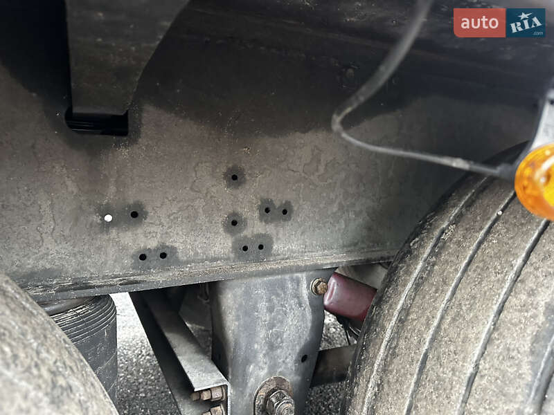 Тентований борт (штора) - напівпричіп Schmitz Cargobull Cargobull 2011 в Умані