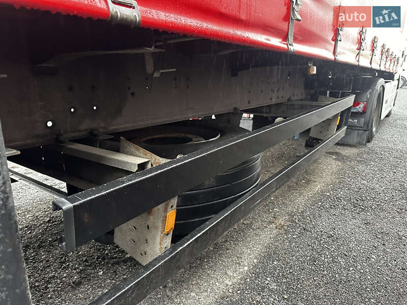 Тентований борт (штора) - напівпричіп Schmitz Cargobull Cargobull 2011 в Умані